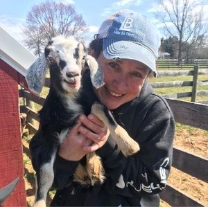 Meet your Posher, Amy